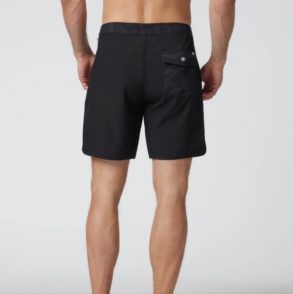 Vuroi Cruise Boardshort in Black Regular Fit size 28 - Picture 2 of 16